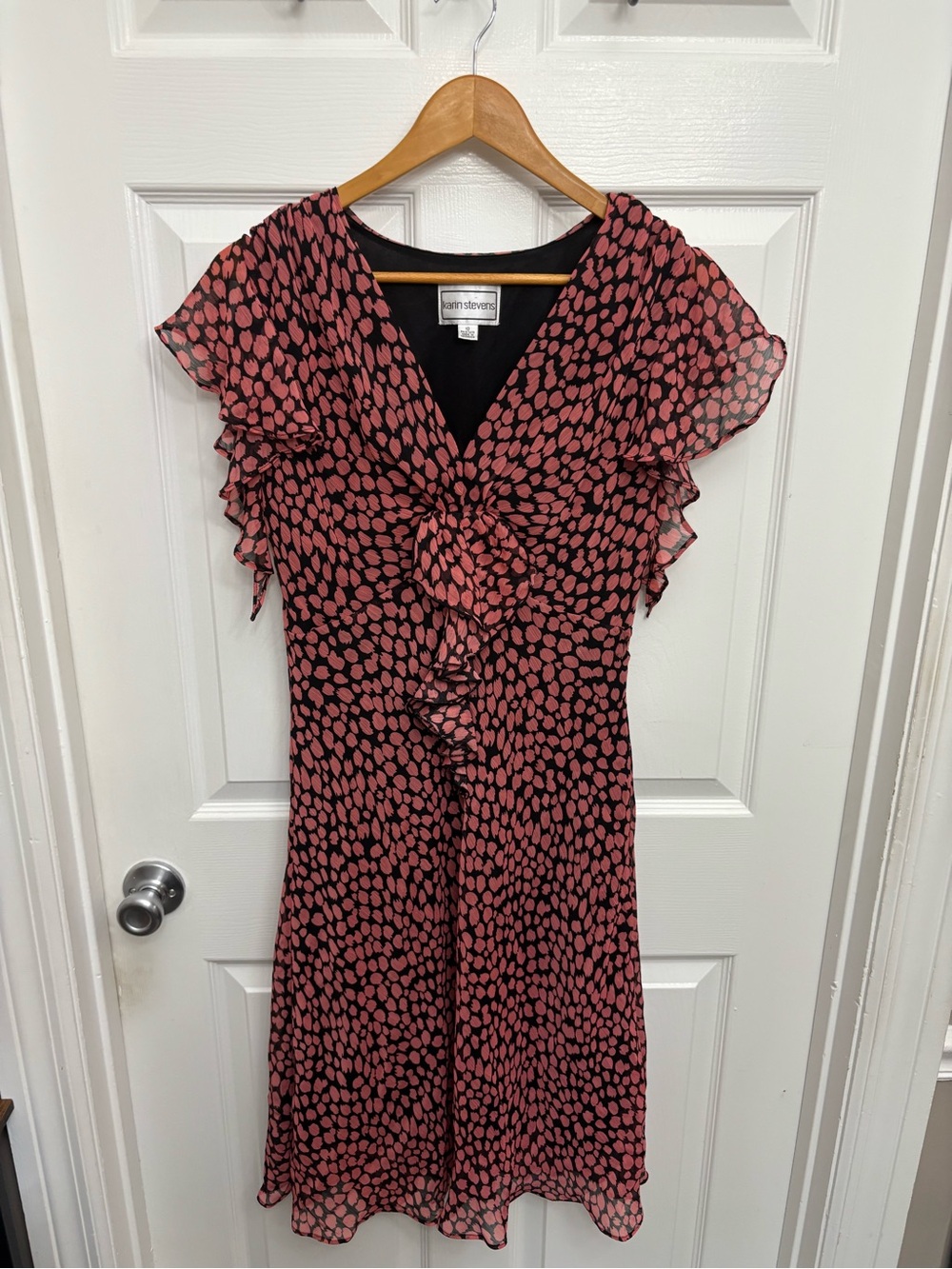 karin stevens Coral and Black Ruffled Feminine Vintage-style V-Neck Midi Dress